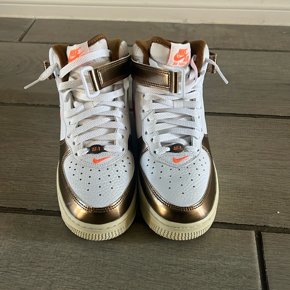 Air force 1mid QS ‘Ale brown’